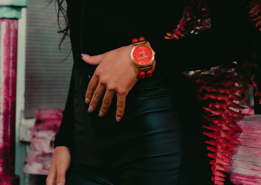 Gold / Riverstone Red