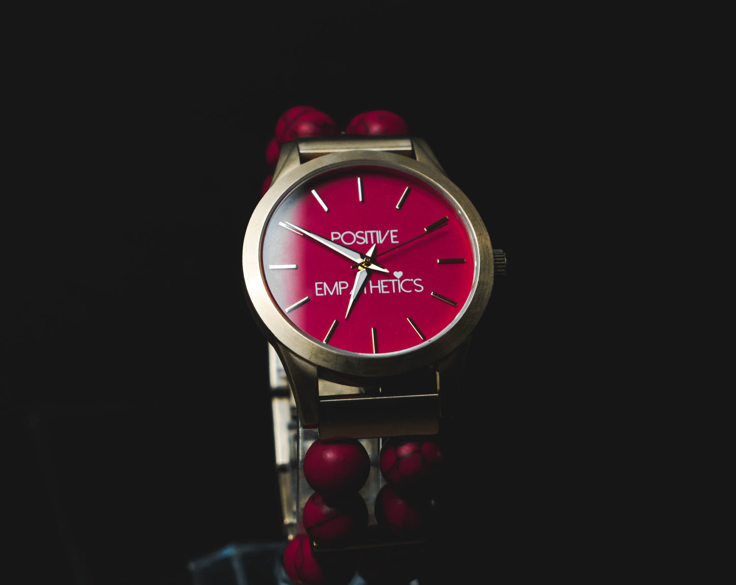Gold / Riverstone Red