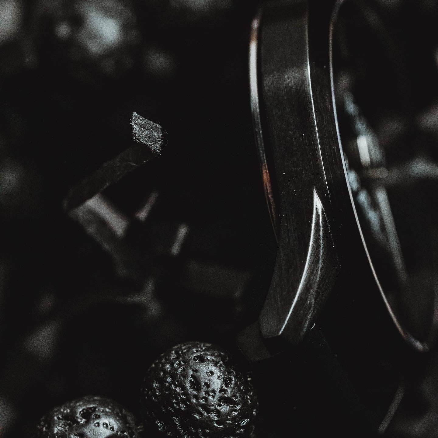 Black / Lava Rock