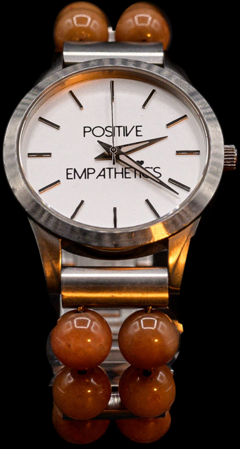 The Arrival: Matte silver · Opaque brown